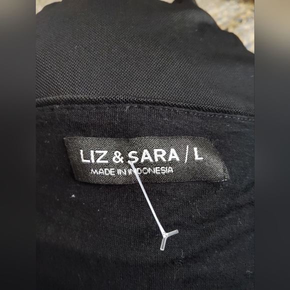 Liz&Sara NWOT sheer sleeve bodysuit - Picture 5 of 5